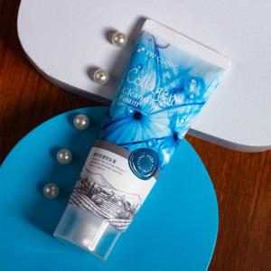 Mousse nettoyante au collagène 3W Clinic (100 ml)